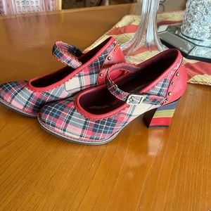 L artiste by Spring Step plaid pumps
